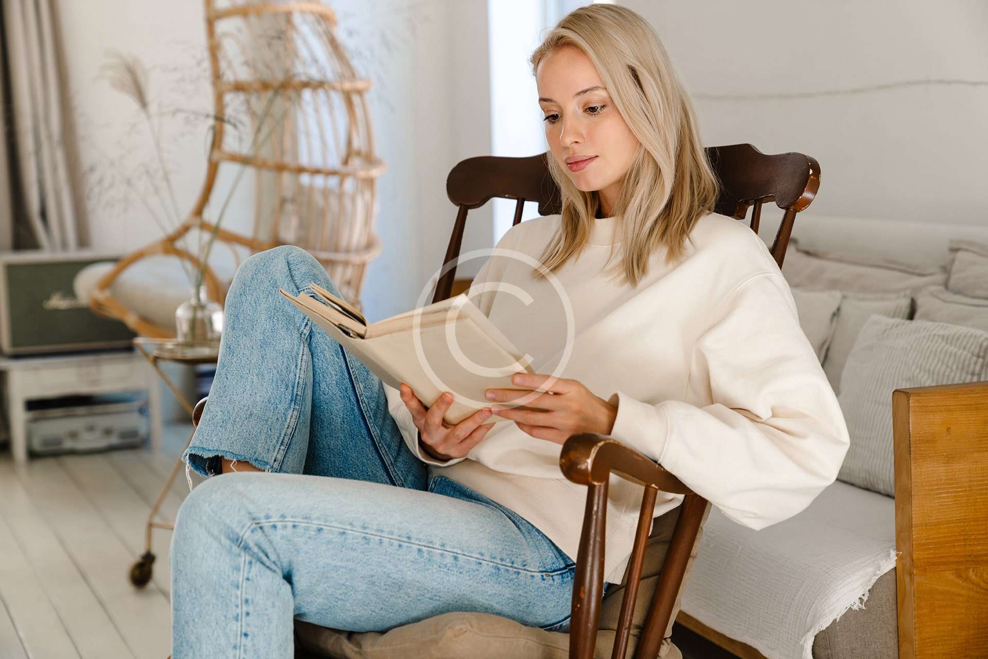 How to avoid boring books and stories